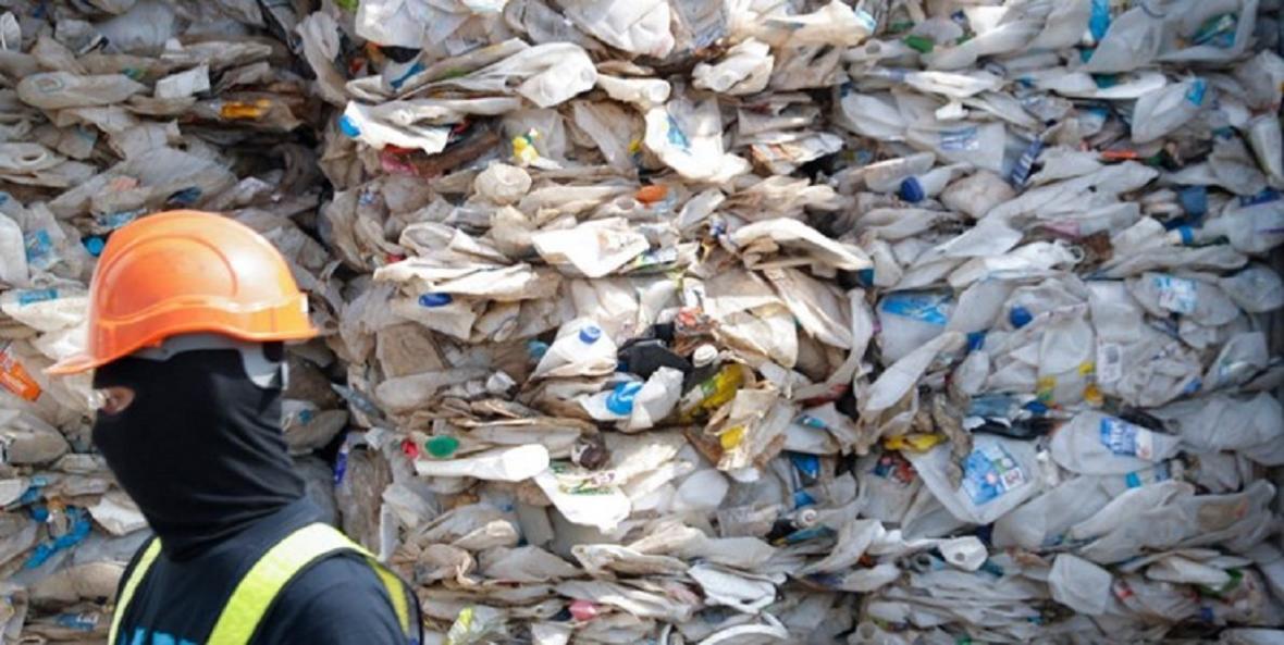 مالزی صدها تن زباله را به کشورهای مبدأ بازگرداند، کوالالامپور: ما زباله دان نیستیم