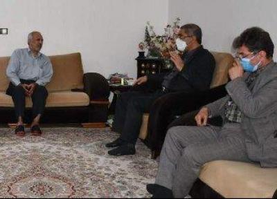 برای خدمت صادقانه به ایثارگران کوشش کنیم