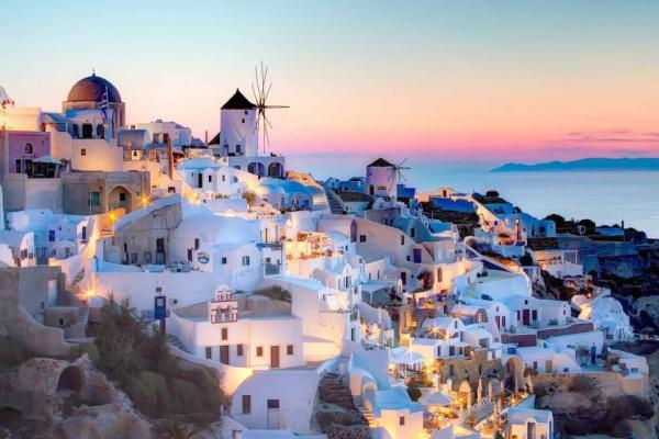 تور یونان ارزان: گشت و گذاری در سانتورینی، زیباترین جزیره یونان