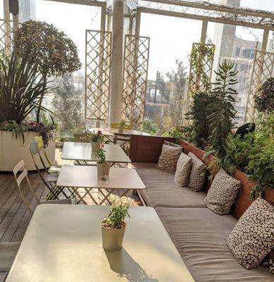 کافه تجریش 1404: برترین کافه های دنج تجریش با فضای باز و دسترسی به بازار شمرون