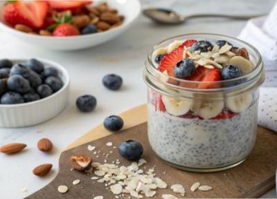 طرز تهیه پودینگ چیا با شیر بادام؛ دسری سالم، فوری و بدون شکر